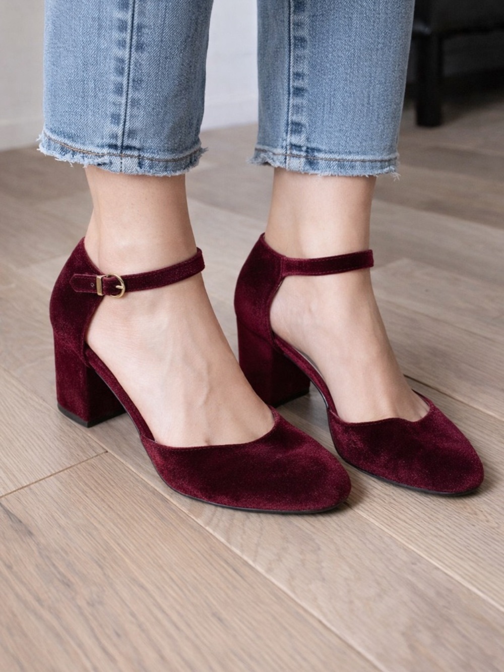 Circus by Sam Edelman Burgundy Velvet Ankle-Strap Heels size 8.5 - Picture 1 of 7